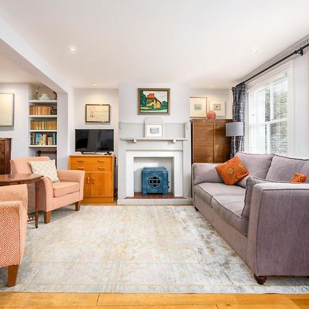 Delightful Bird Sisters Cottage With Free Parking Brighton Екстериор снимка