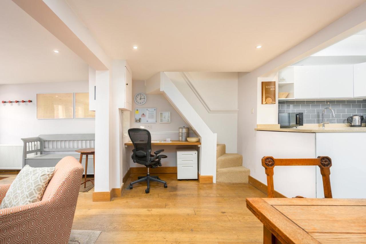 Delightful Bird Sisters Cottage With Free Parking Brighton Екстериор снимка