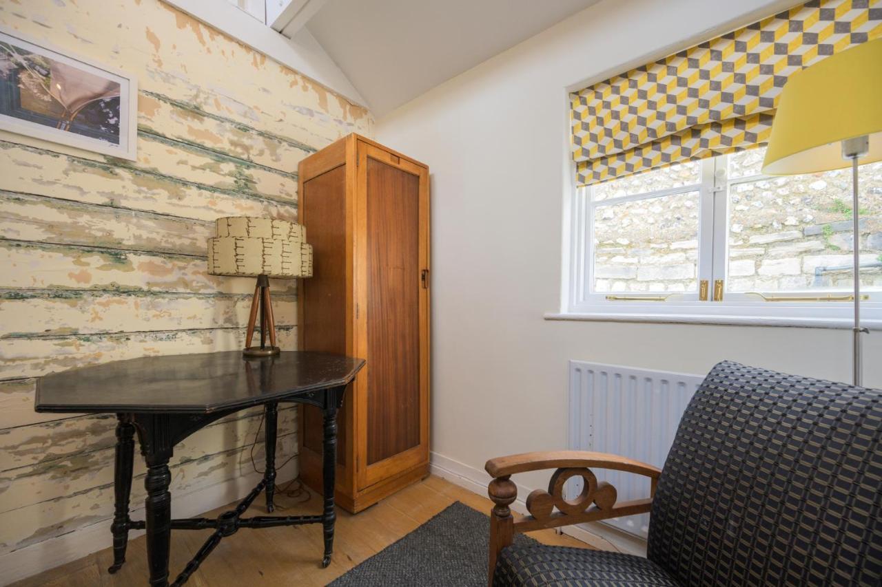 Delightful Bird Sisters Cottage With Free Parking Brighton Екстериор снимка