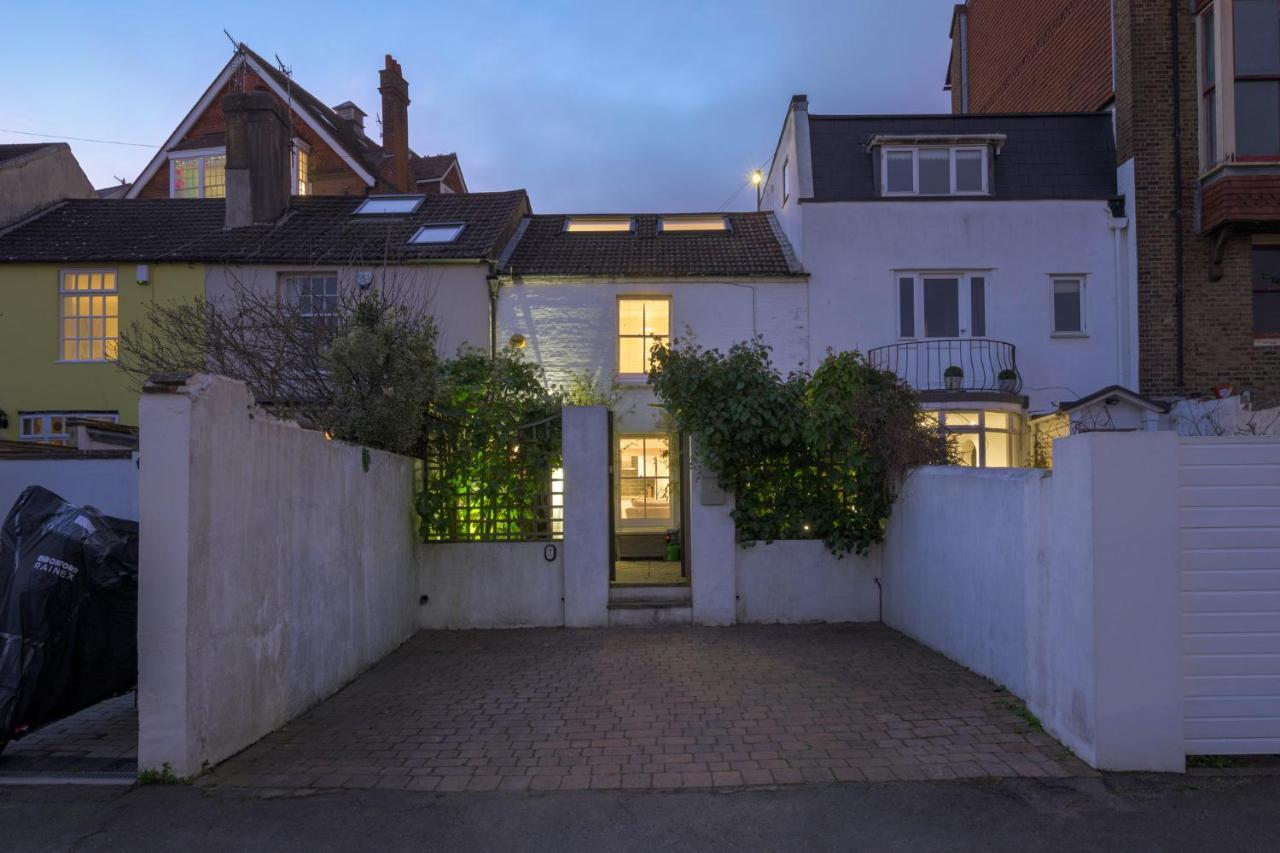 Delightful Bird Sisters Cottage With Free Parking Brighton Екстериор снимка